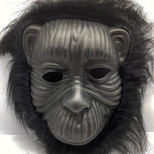 Siyah Eva Goril Maskesi Peluş Tüylü Orangutan Model